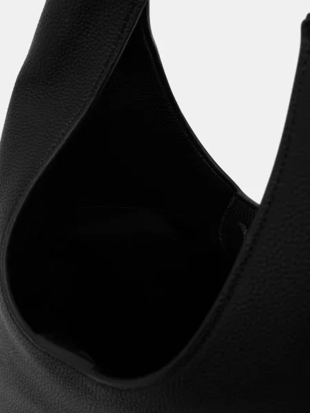 Calvin Klein Válltáskák fekete