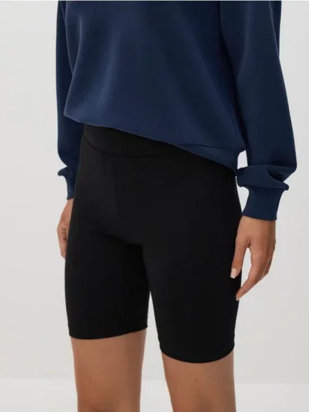 Reserved велосипедки чорний