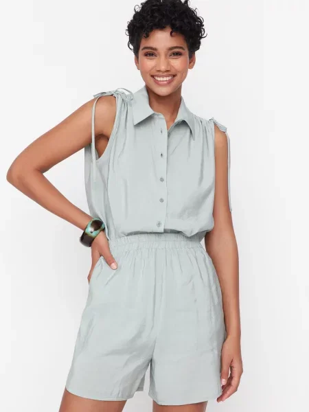 Pantaloni scurți Trendyol gri