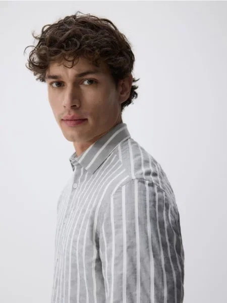 Reserved Cămașă regular fit din egiptean deschis gri