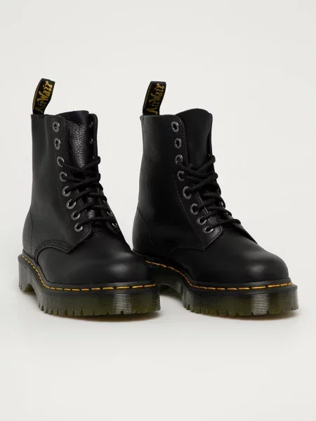Шкіряні черевики Dr. Martens на плоскому ходу чорний