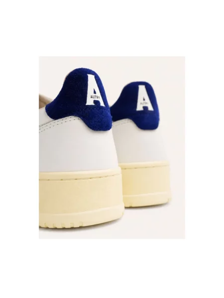 Sneakersy Autry białe