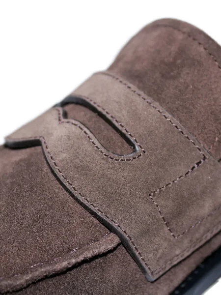 Pantofi loafer Kiton din piele de căprioară maro