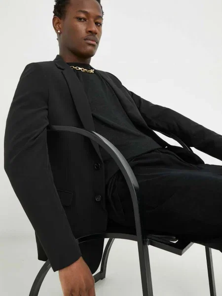 Suknjič Bruuns Bazaar Karlsus črna