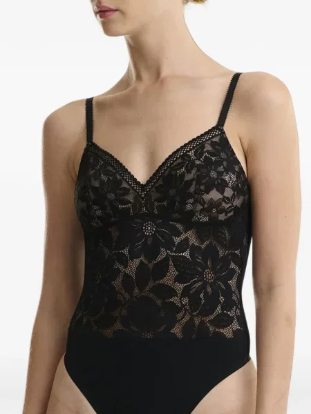 Gėlėtas nėriniuotas glaustinukė Wolford juoda