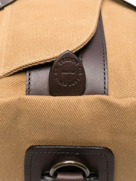 Geantă Filson din piele maro