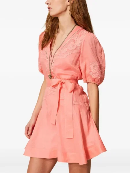 Rochie Twinset cu broderie de costum roz