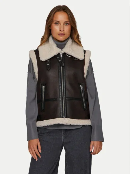 Vila Vestă Risi maro