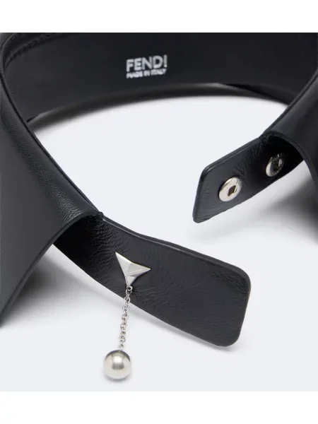 Gulerat colier Fendi din piele negru