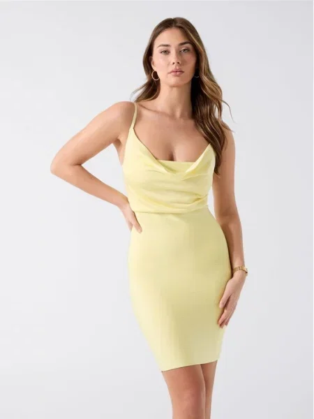 Guess Sukienka koktajlowa żółty