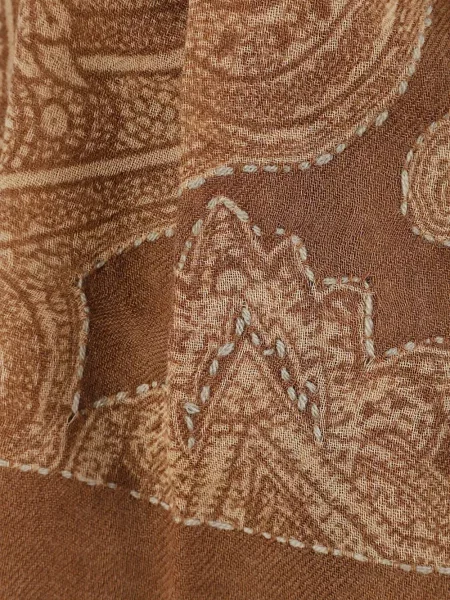 Μάλλινος κασκόλ Altea με σχέδιο paisley καφέ