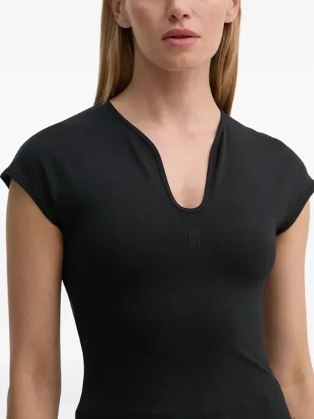 Top By Malene Birger cu decolteu în V negru