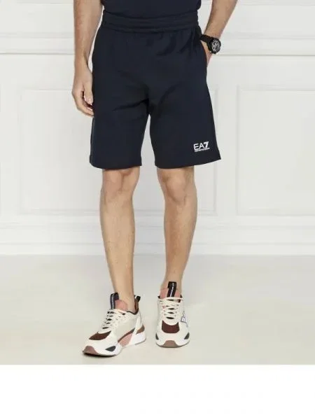 Pantaloni scurți
