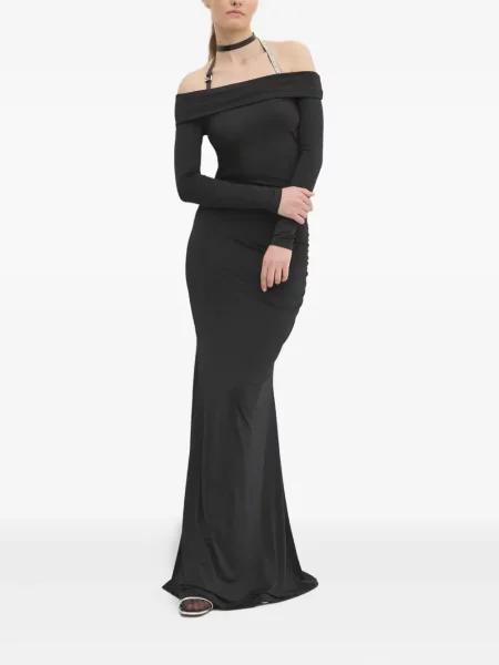 Rochie maxi Chiara Ferragni cu umerii deschiși lungă de costum negru