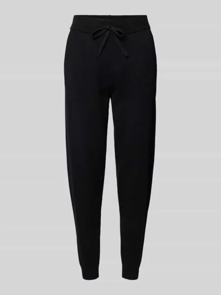 Spodnie dresowe o kroju slim fit z Christian Berg Woman czarne