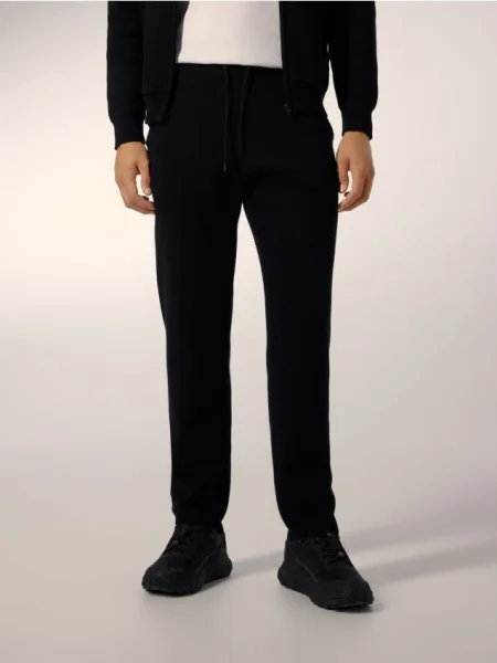 Reserved Pantaloni jogger din jerseu negru