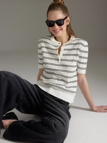 Trendyol Pulover ecru negru