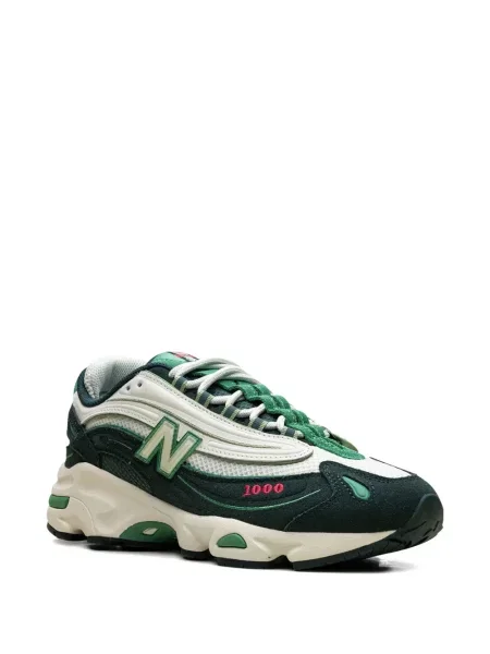 Top New Balance din dantelă negru