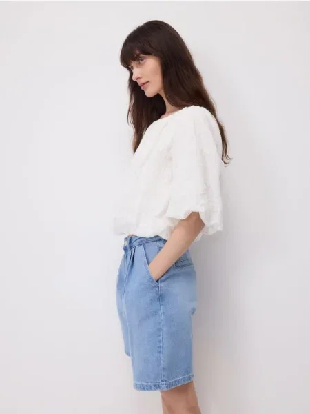 Reserved Джинсові шорти з запахом спереду синій