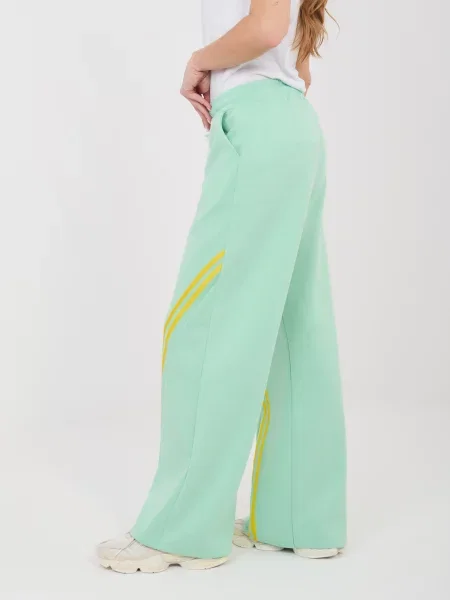 Pantaloni de trening Rue Paris cu dungi galben