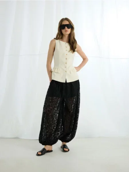 Pantaloni Reserved negru