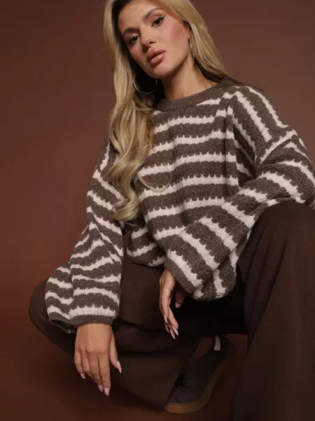 Oversizowy Sweter w z Dzianiny z Wełną i Wiskozą Aventole brązowy