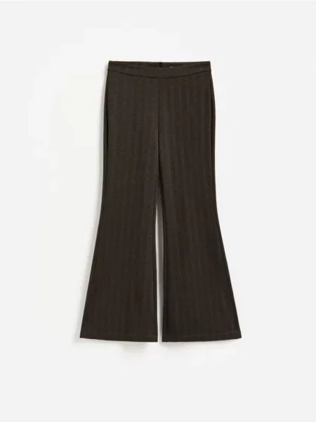Pantaloni Reserved maro