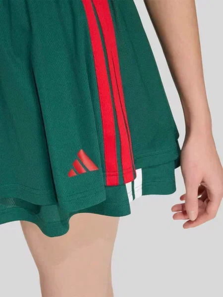 Spódnica mini o kroju regular fit z aplikacją z logo Adidas Sportswear