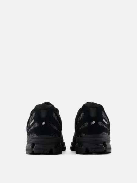 Кросівки New Balance чорні