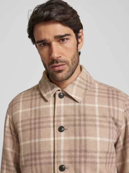 Kurtka koszulowa o kroju regular fit z kołnierzykiem typu kent model ‘CARTER’ Jack & Jones Premium