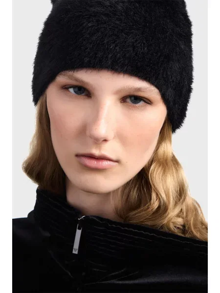 Шапка Emporio Armani чорна