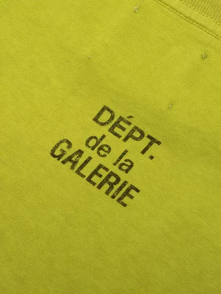 Tricou Gallery Dept. verde