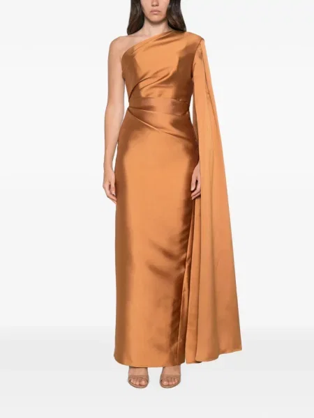 Rochie maxi Solace London cu un umăr gol maro