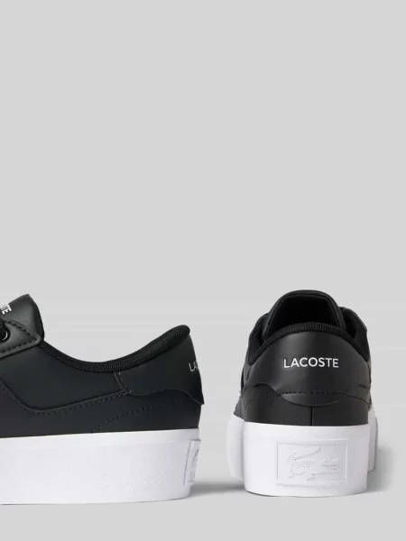 Sneakersy z naturalnej skóry z podeszwą na platformie Lacoste białe