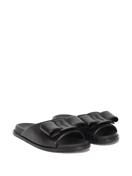 Sandale Ferragamo cu funde fără toc negru