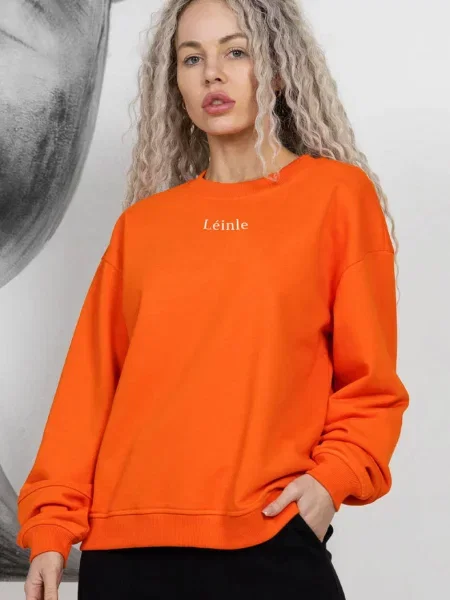 Яркий женский свитшот помаранчевий