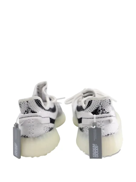 Sneakerși Adidas Yeezy alb