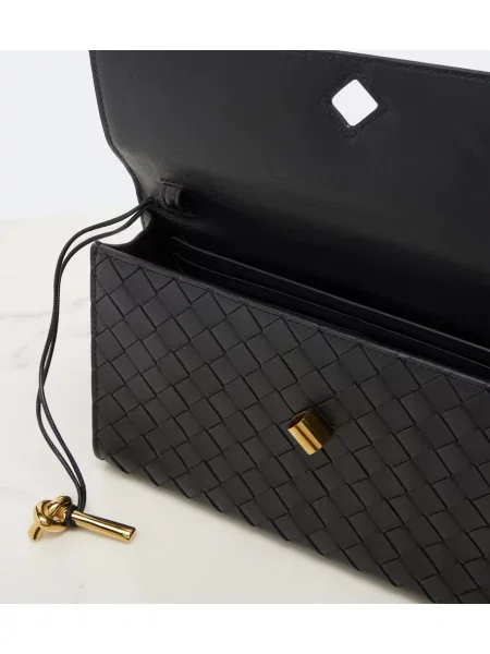Kožená listová kabelka Bottega Veneta čierna