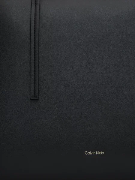 Сумка Calvin Klein с лого черная