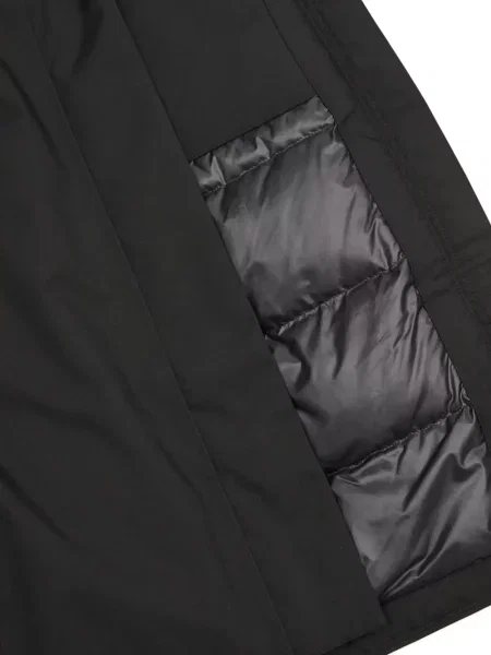 Geacă The North Face cu glugă cu blană negru