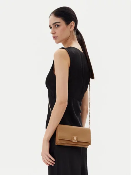 TOMMY HILFIGER Pisemska torbica bež