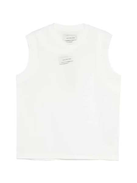 Vesta Feng Chen Wang s autogramem bílá