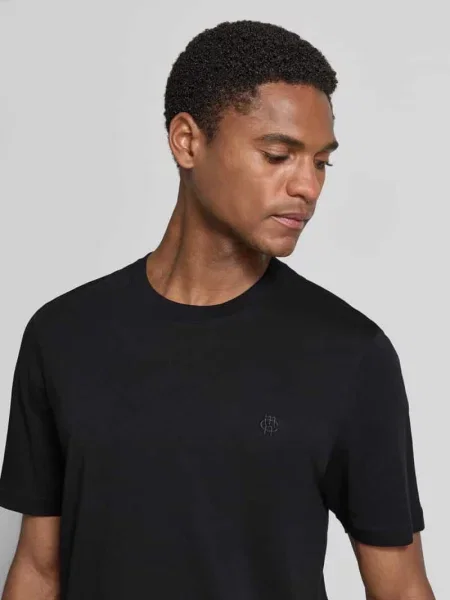 T-shirt w kroju regular fit z haftowanym logo Mcneal czarna