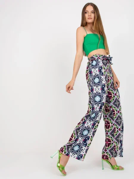 Pantaloni Fashionhunters negru