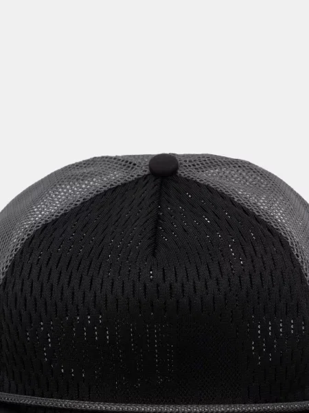 The North Face kapa s šiltom RUNNER TRUCKER črna