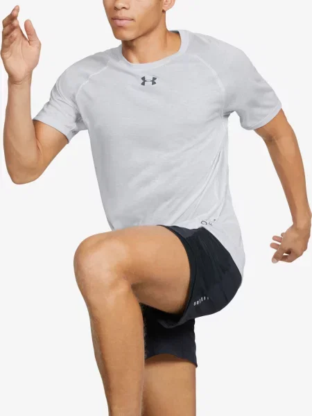 Scurt tricou Under Armour cu mâneci scurte negru