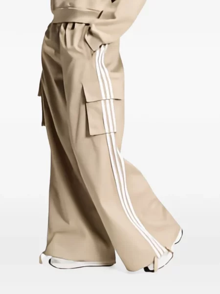 Pantaloni Adidas din țesătură twill