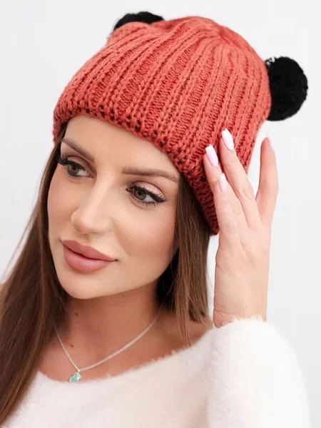 Căciulă Kesi cu pompoane negru