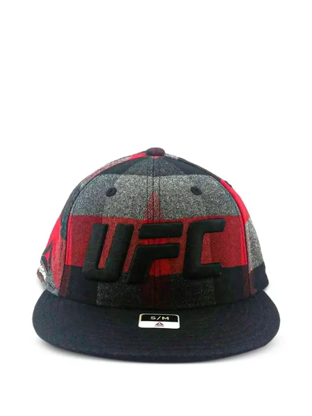 Șapcă Reebok în carouri de flanelă roșu