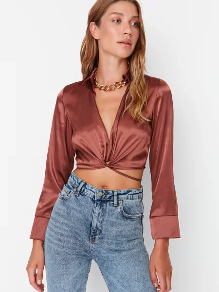 Bluză Trendyol din satin cu legături maro